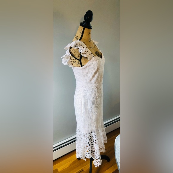 TWO SISTERS THE LABEL BLUSH WHITE LACE MIDI DRESS WITH SWEETHEART NECKLINE - Picture 2 of 7